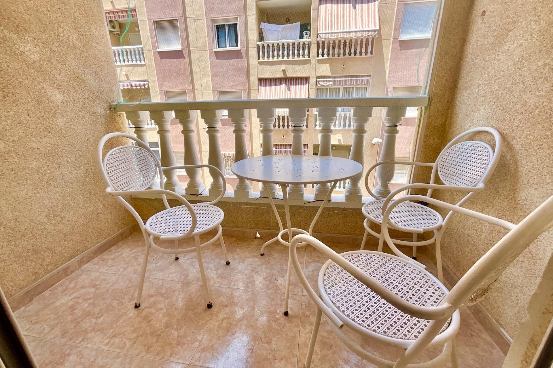 Revente - Appartement -
Torrevieja - Centro