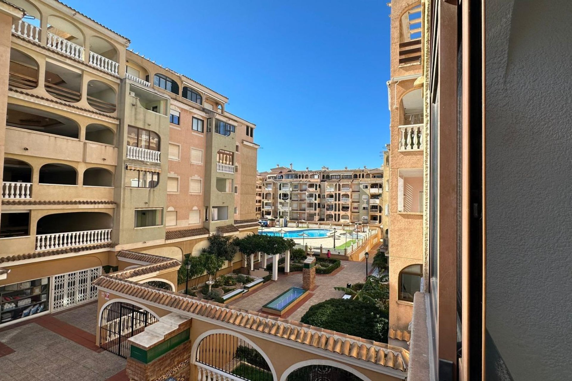 Revente - Appartement -
Torrevieja - Centro