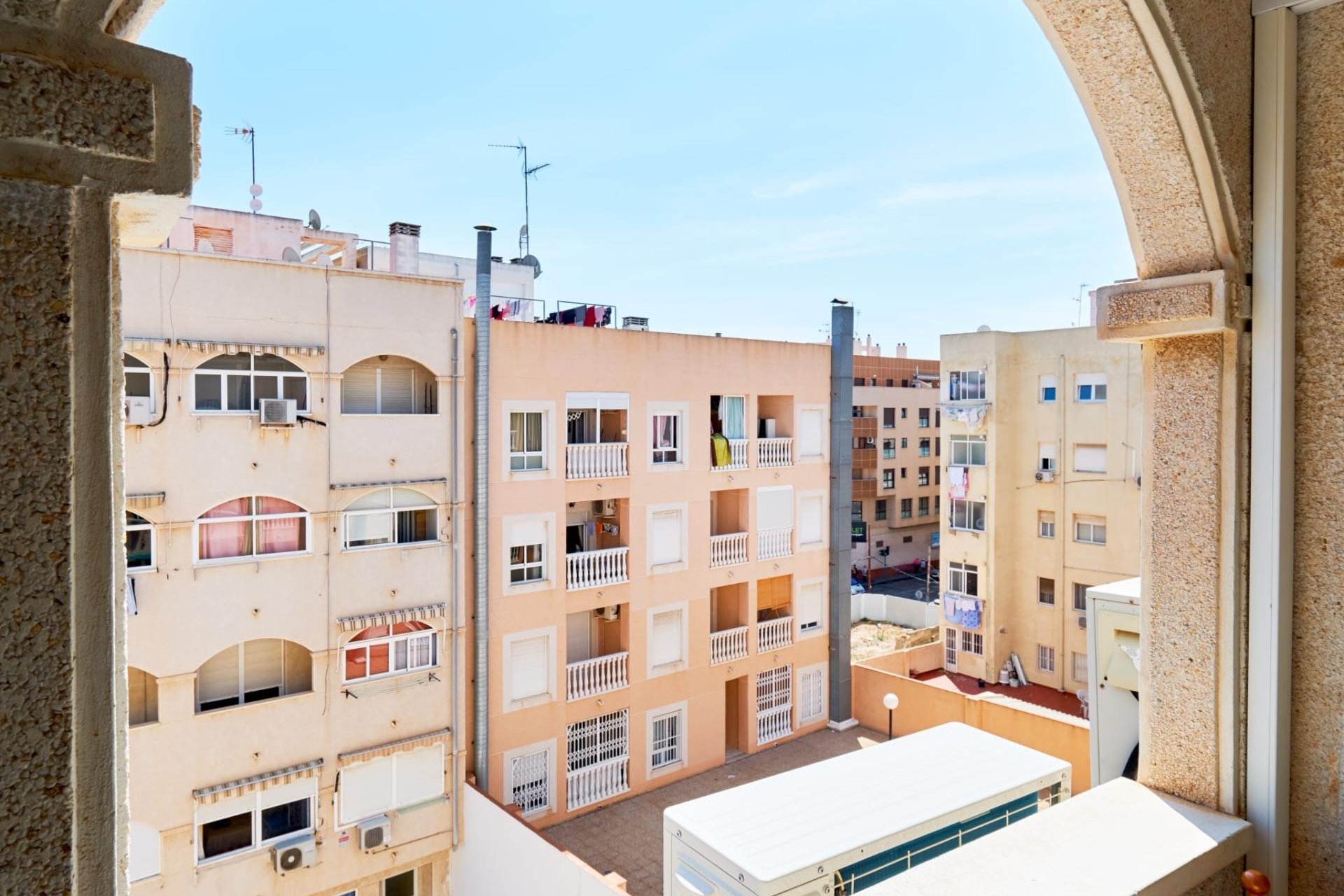 Revente - Appartement -
Torrevieja - Centro