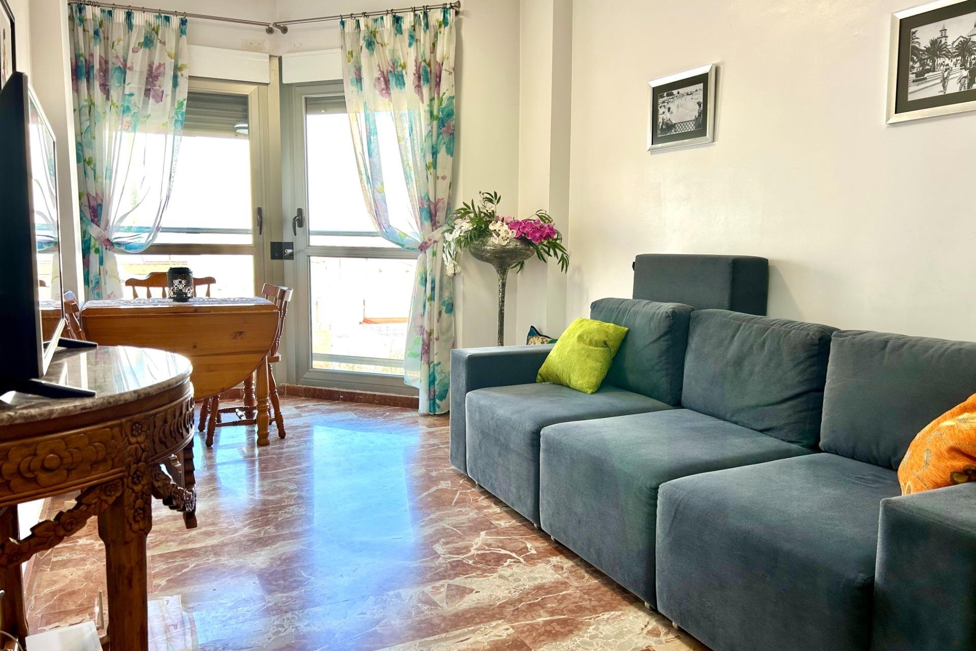 Revente - Appartement -
Torrevieja - Centro