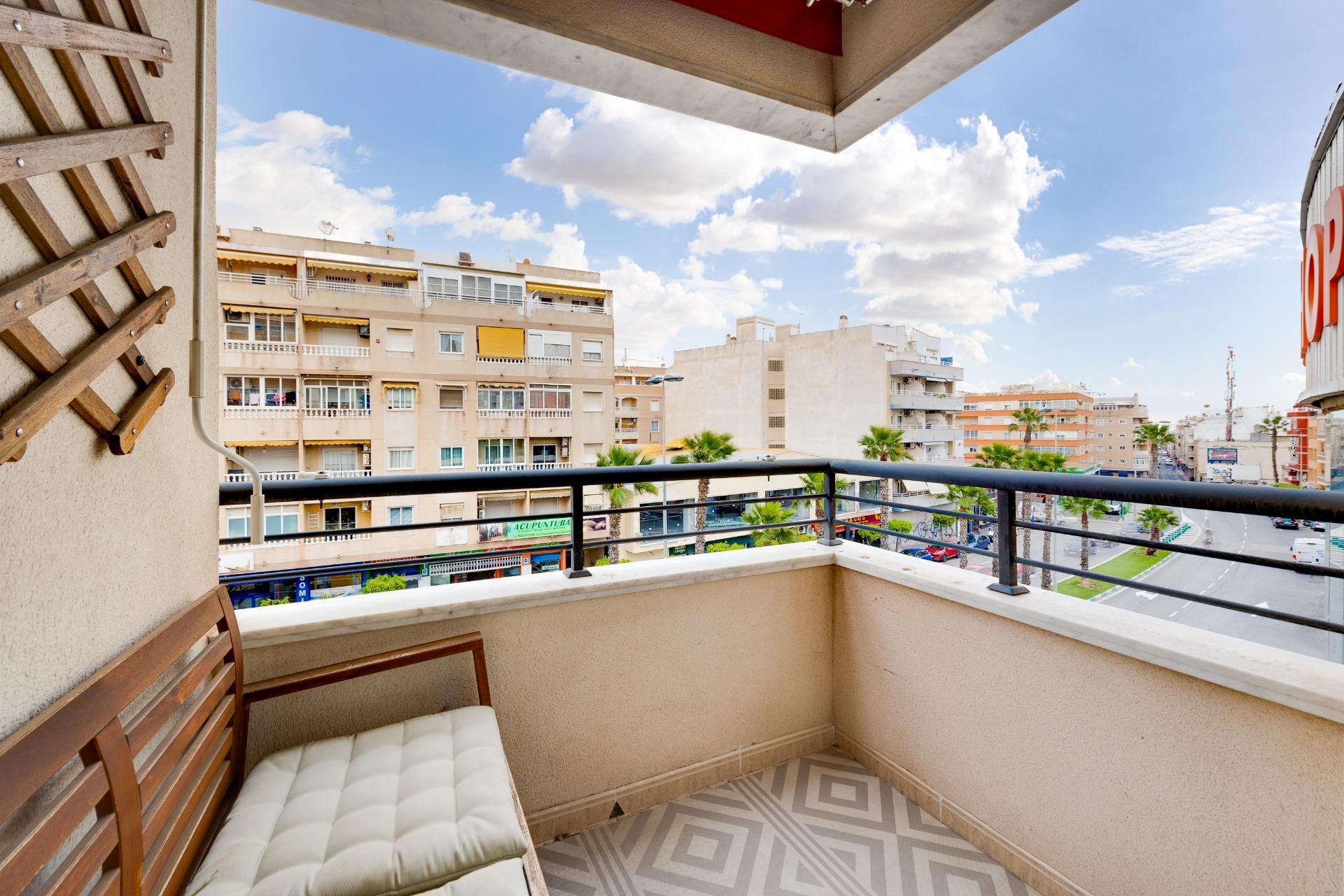 Revente - Appartement -
Torrevieja - Centro