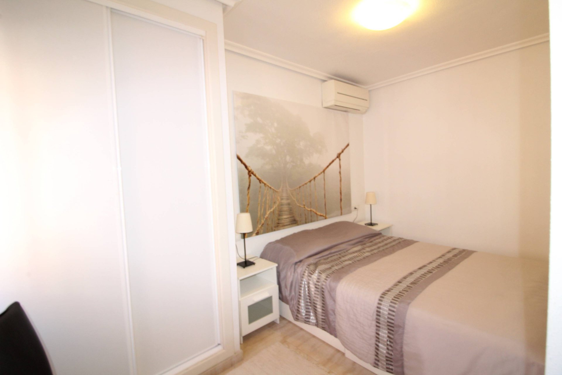 Revente - Appartement -
Torrevieja - Centro