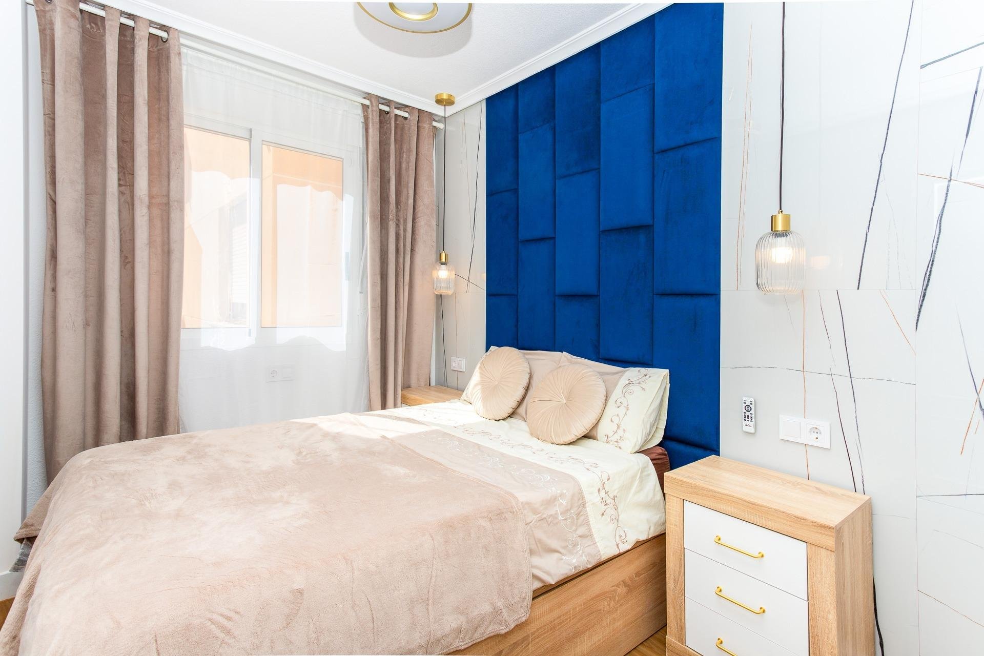 Revente - Appartement -
Torrevieja - Centro