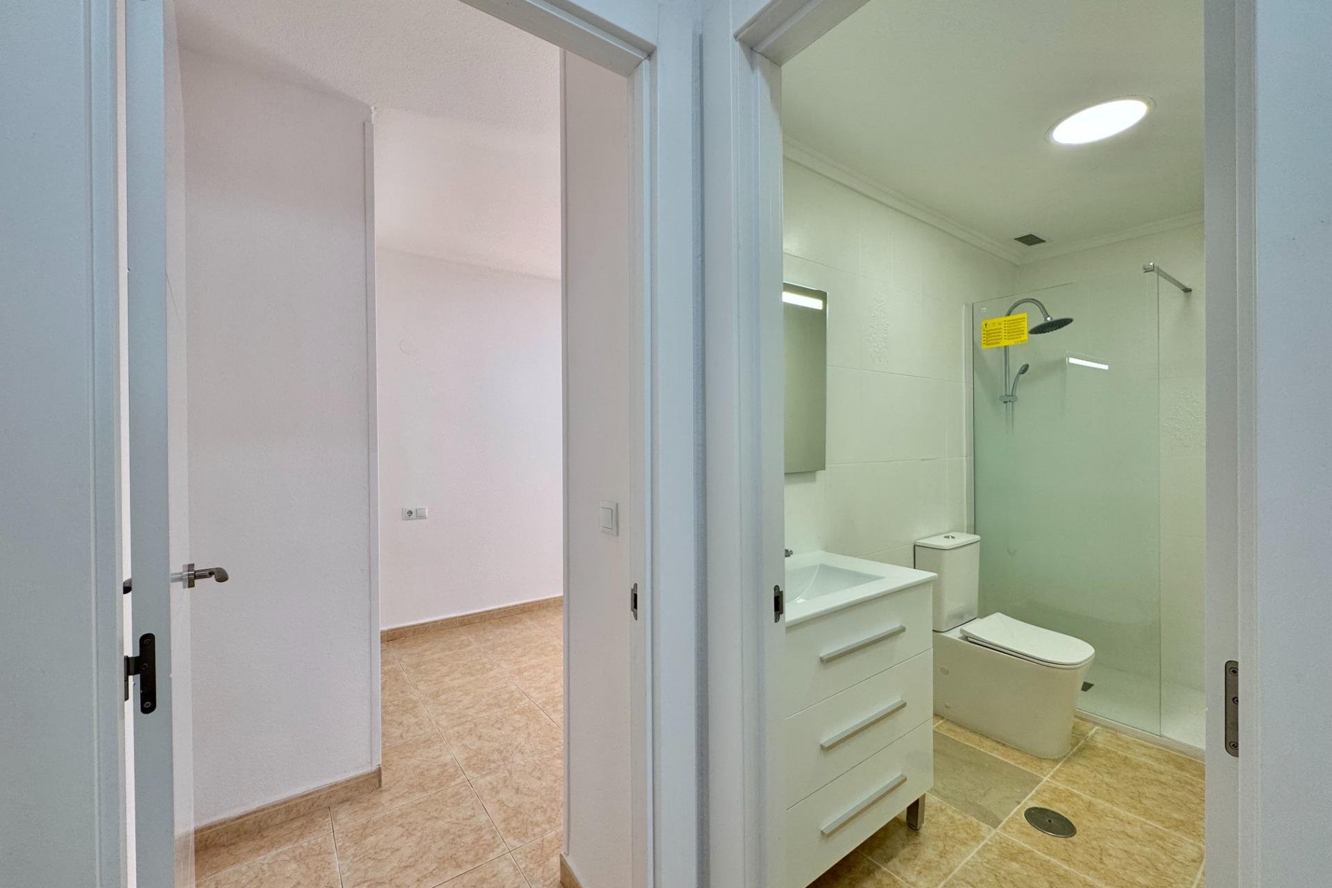 Revente - Appartement -
Torrevieja - Centro