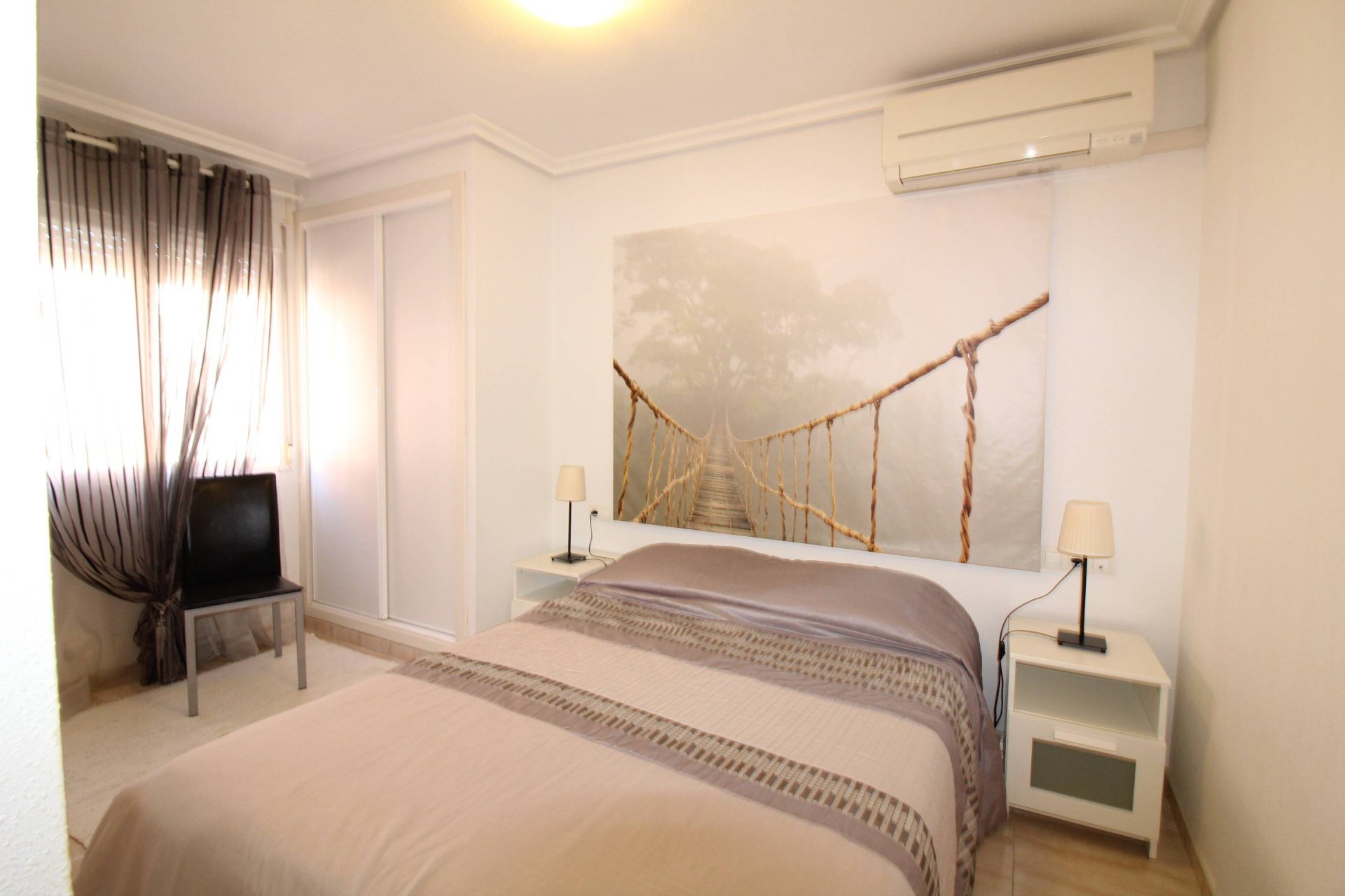 Revente - Appartement -
Torrevieja - Centro