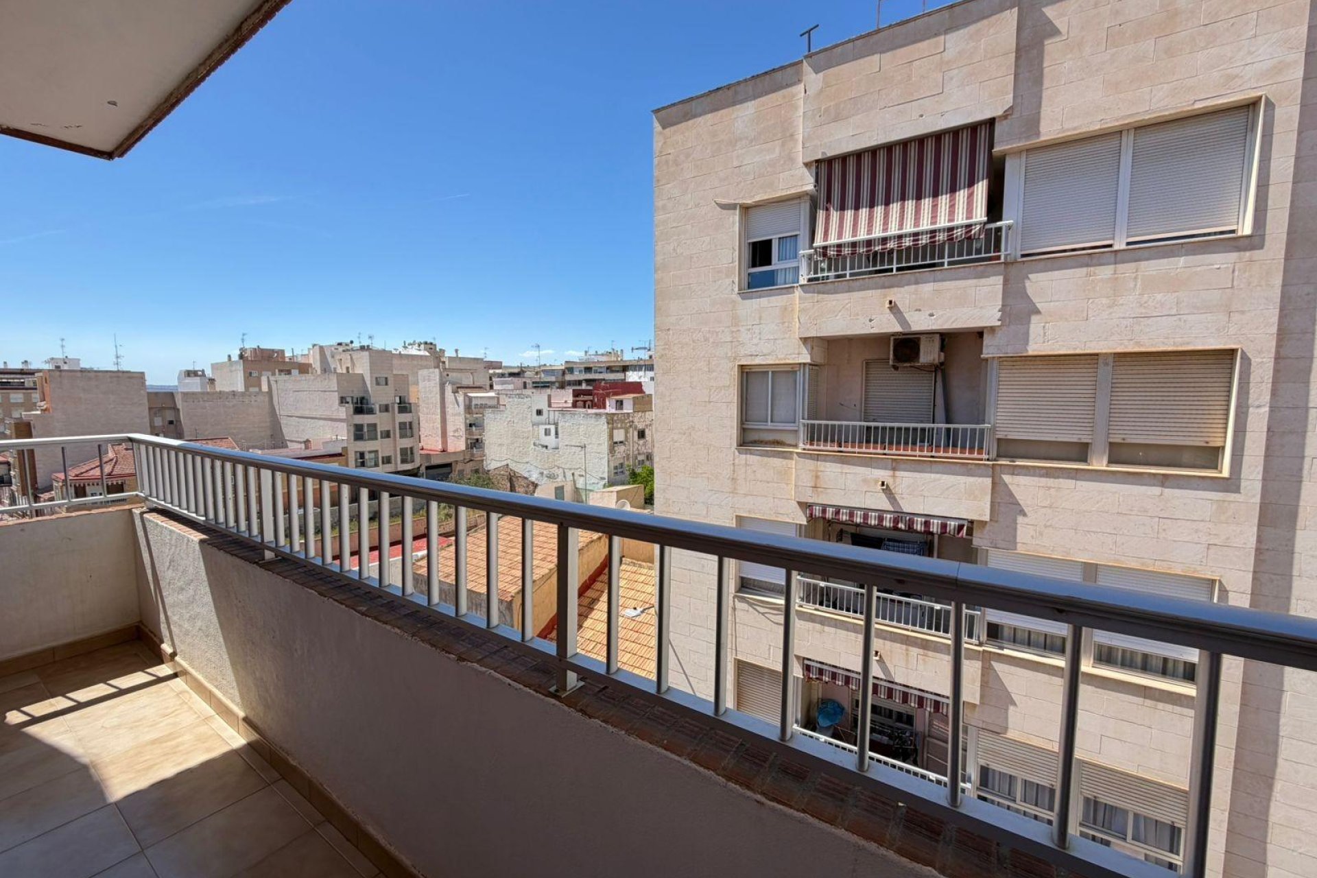 Revente - Appartement -
Torrevieja - Centro