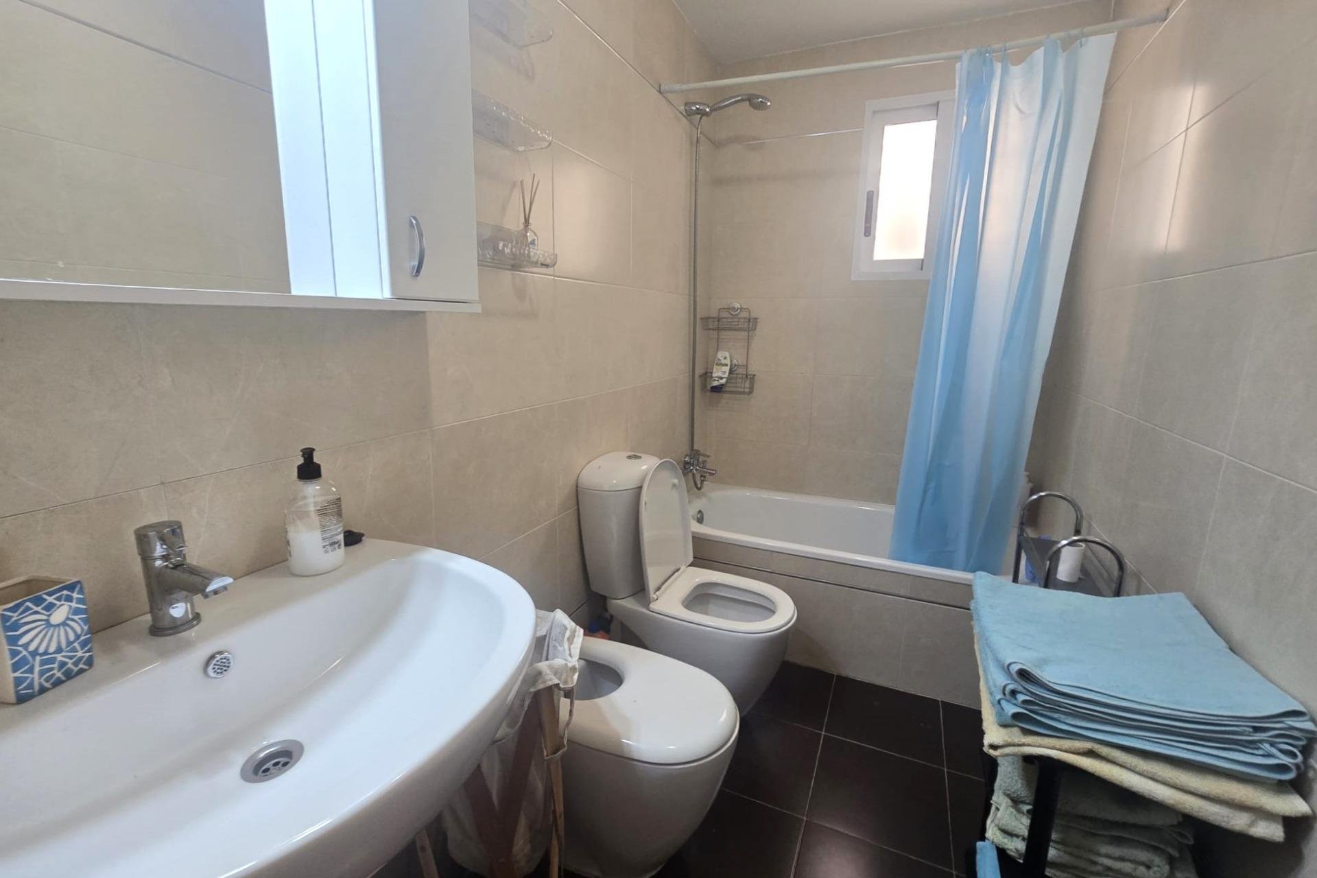 Revente - Appartement -
Torrevieja - Centro