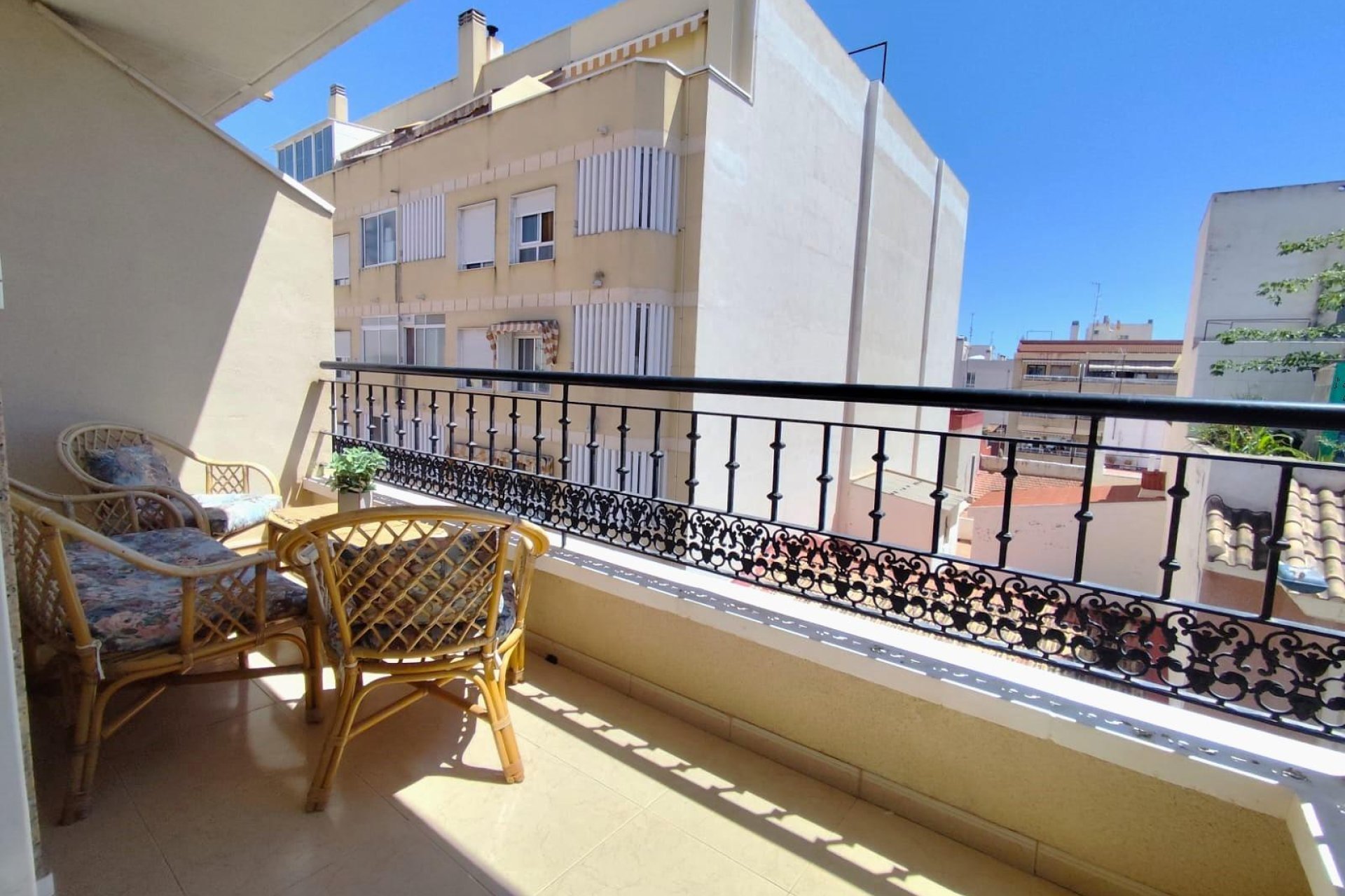 Revente - Appartement -
Torrevieja - Centro