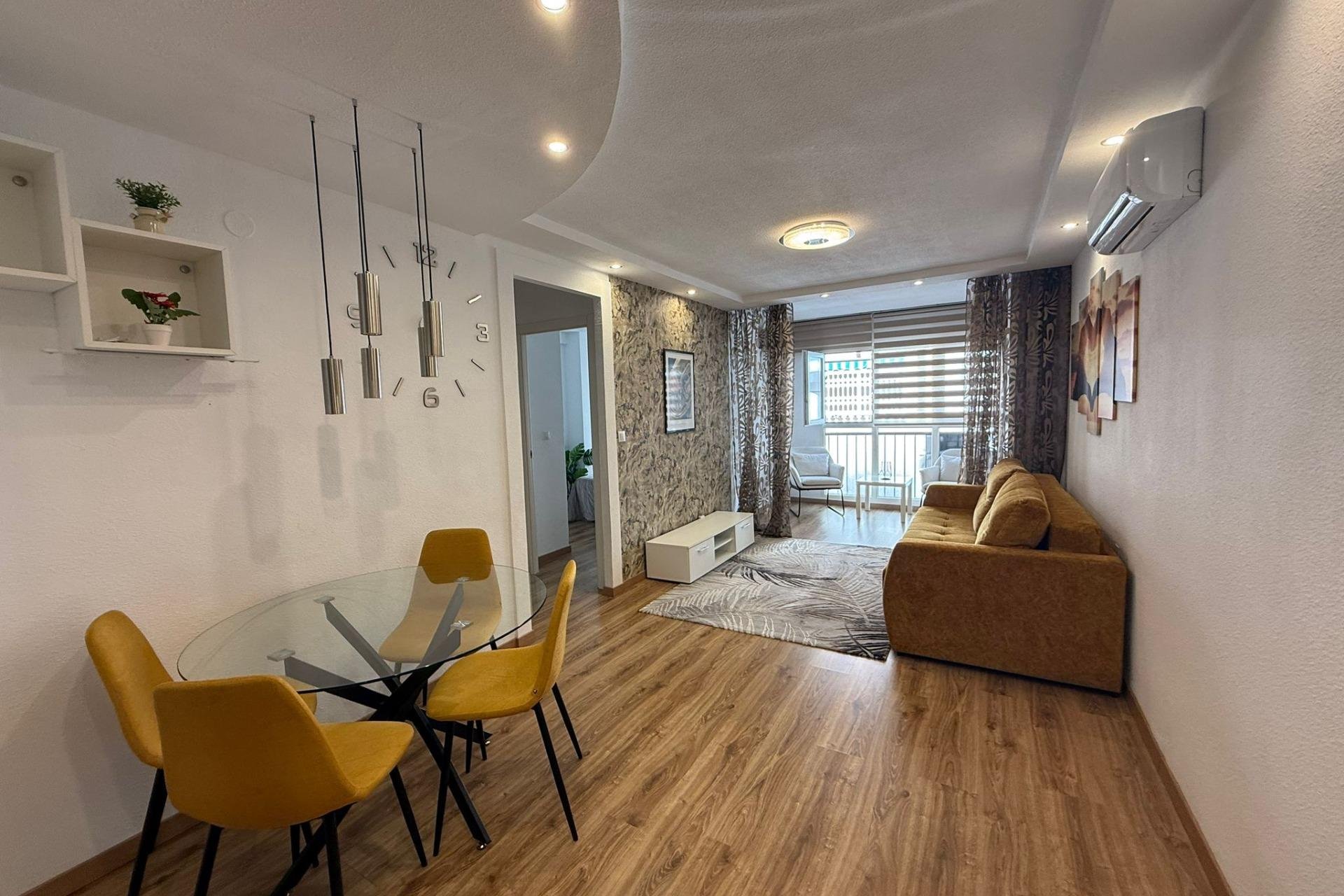 Revente - Appartement -
Torrevieja - Centro
