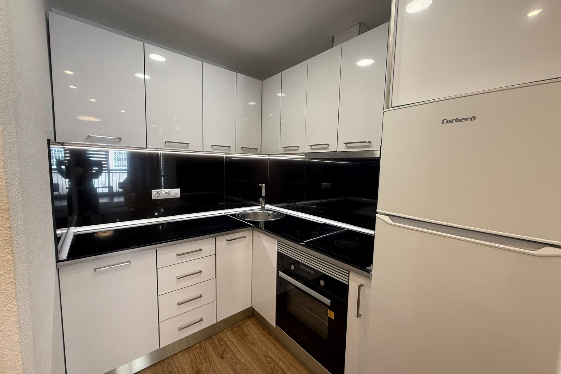 Revente - Appartement -
Torrevieja - Centro