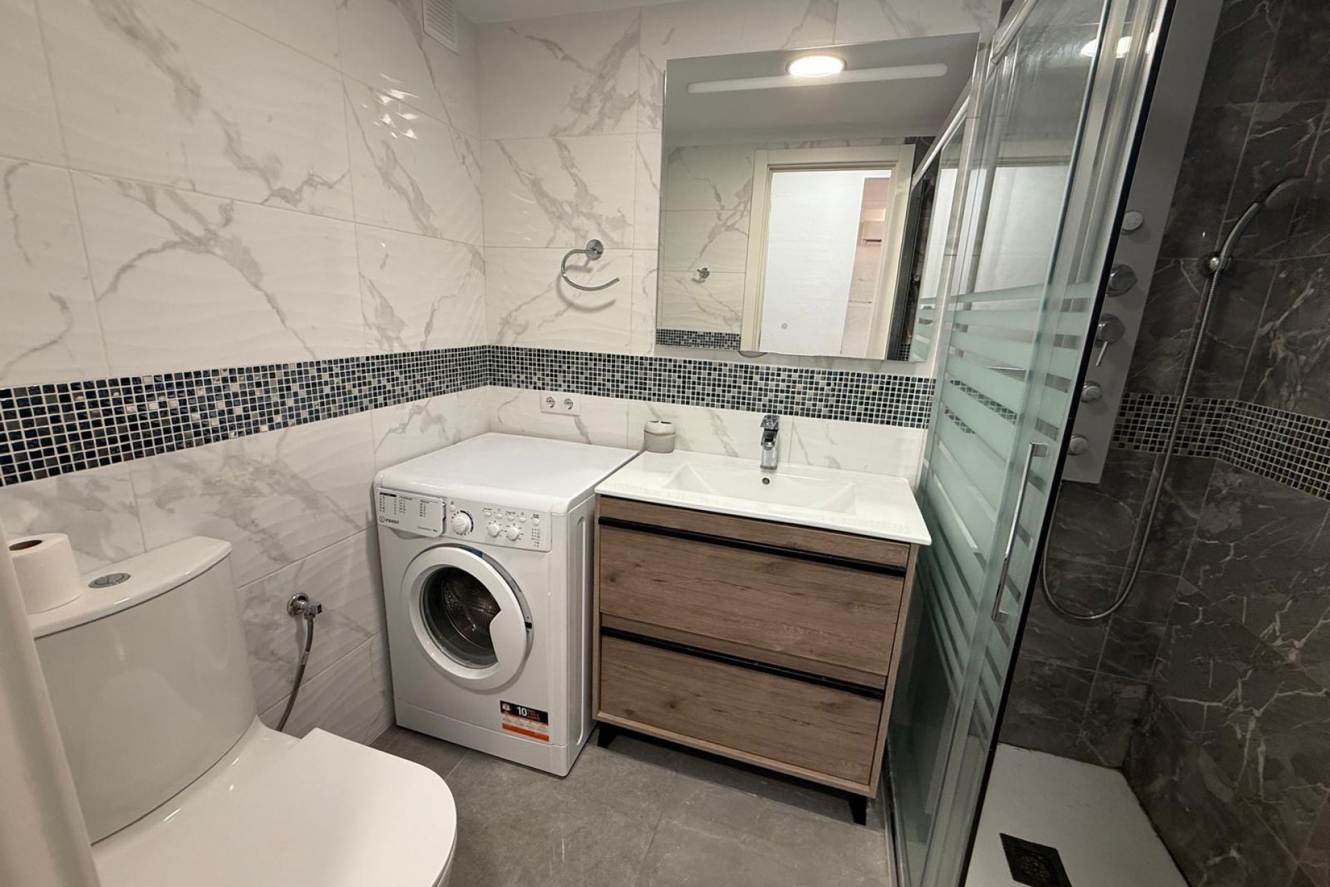 Revente - Appartement -
Torrevieja - Centro