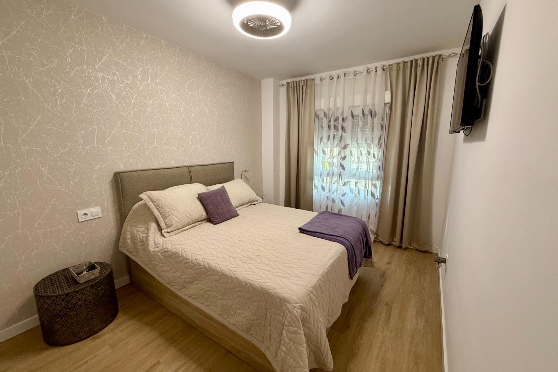 Revente - Appartement -
Torrevieja - Centro