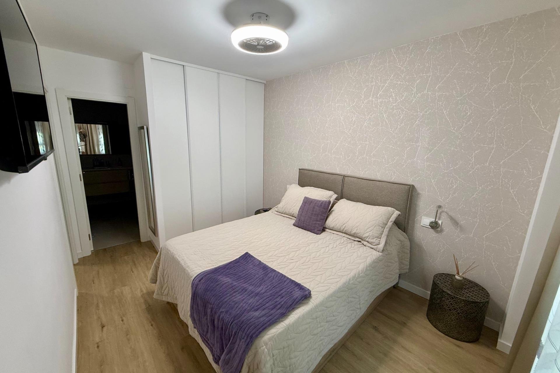 Revente - Appartement -
Torrevieja - Centro