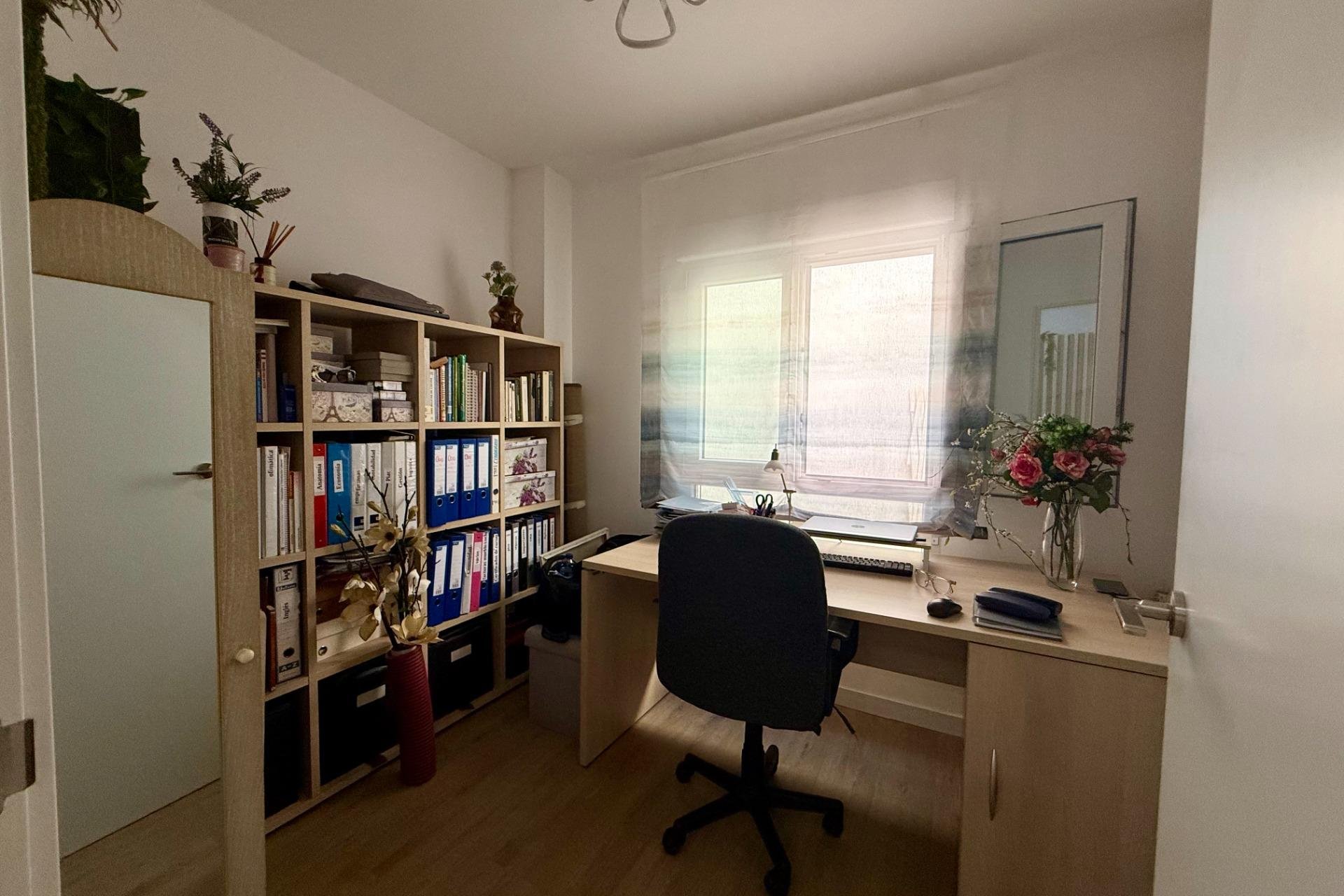 Revente - Appartement -
Torrevieja - Centro