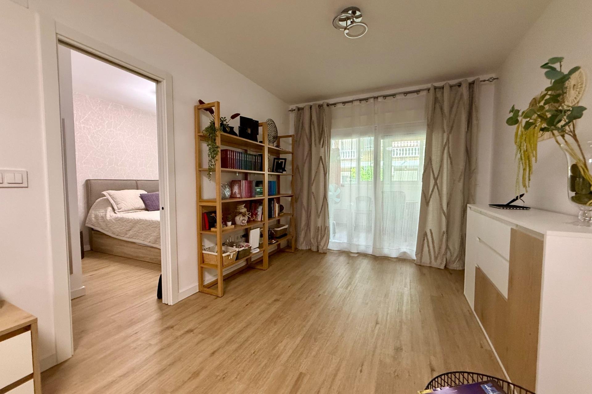 Revente - Appartement -
Torrevieja - Centro