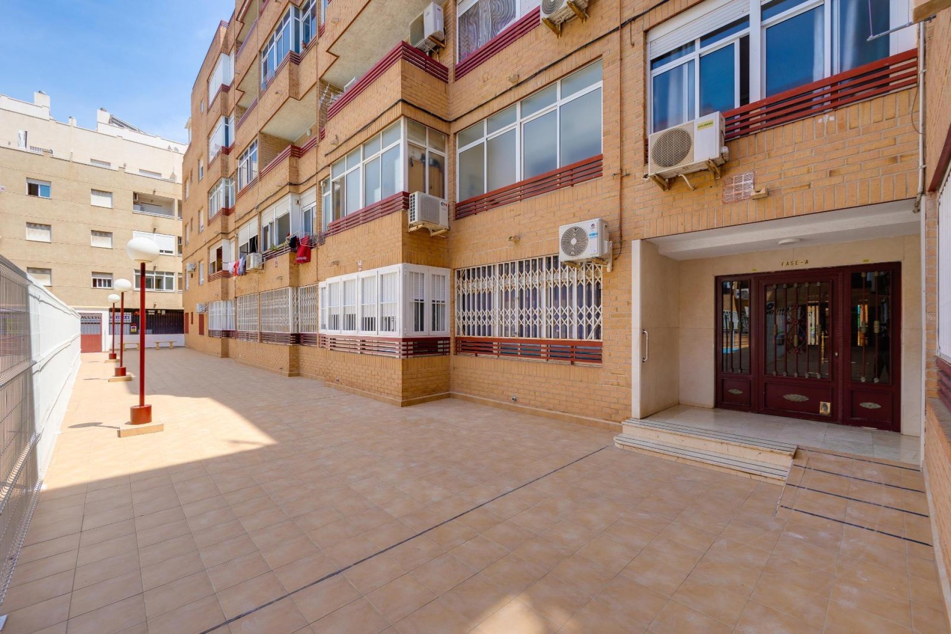 Revente - Appartement -
Torrevieja - Centro