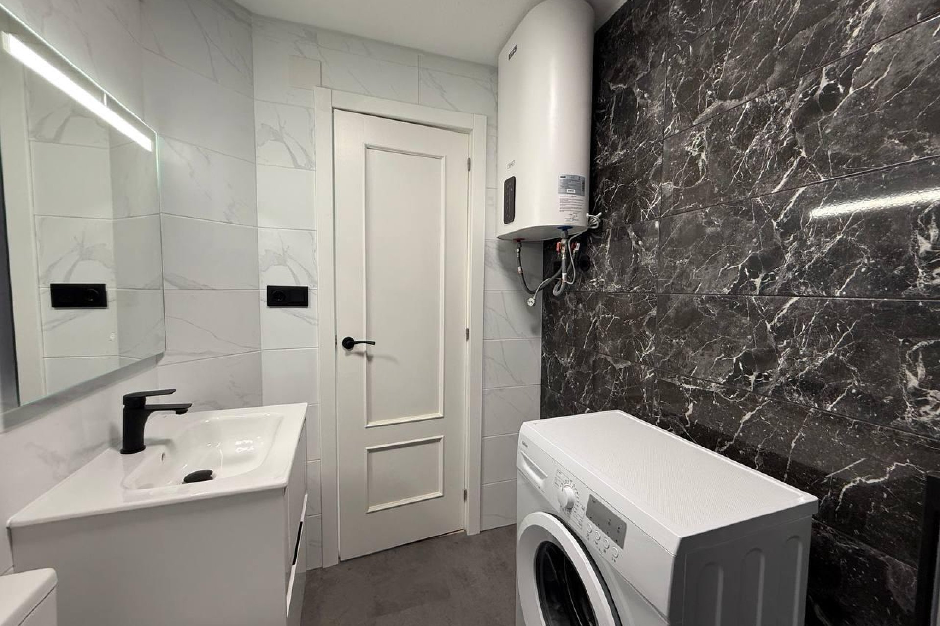 Revente - Appartement -
Torrevieja - Centro