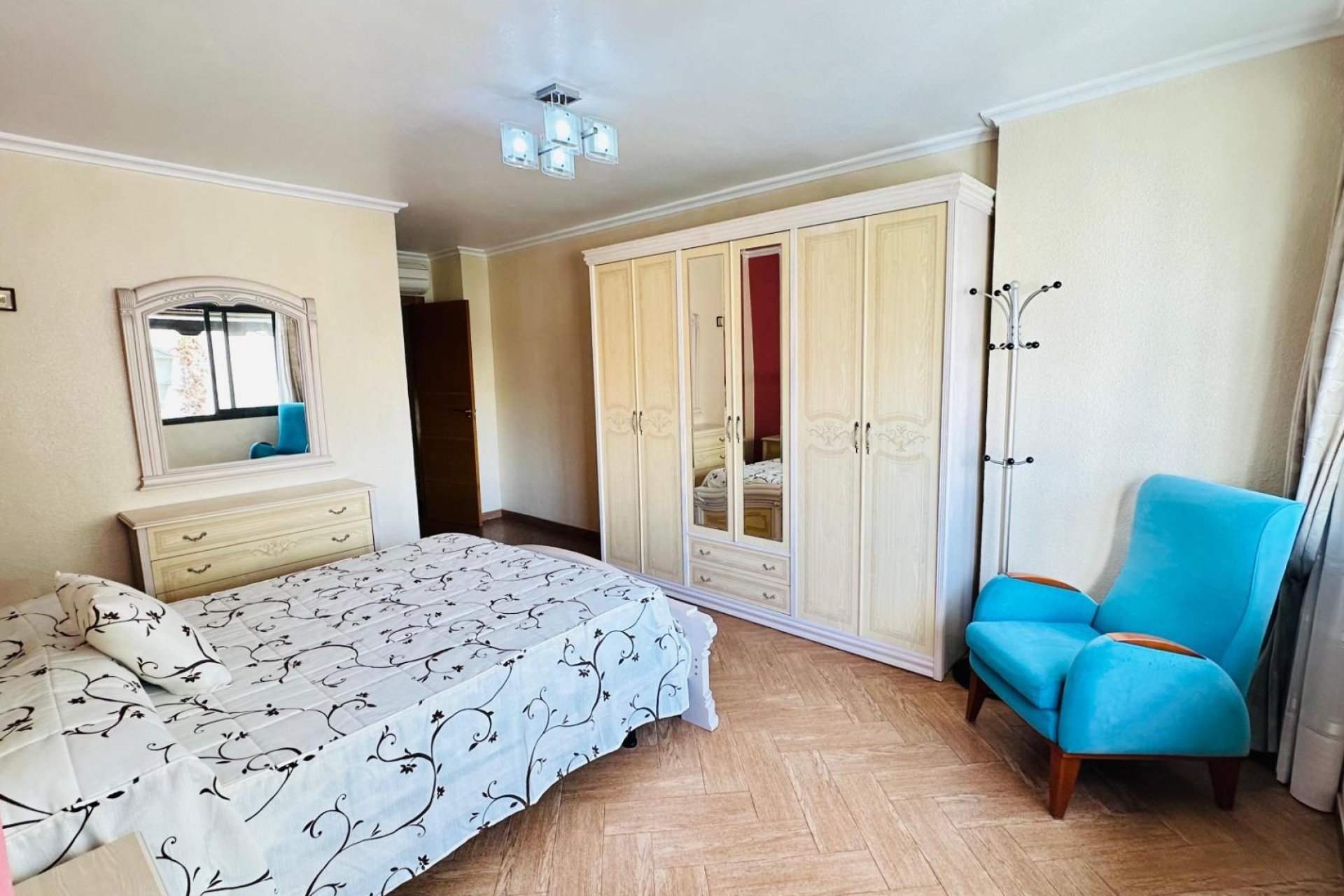 Revente - Appartement -
Torrevieja - Centro