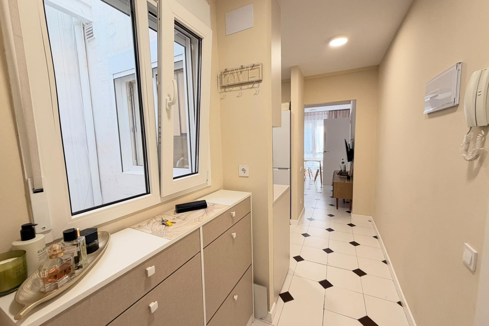 Revente - Appartement -
Torrevieja - Centro