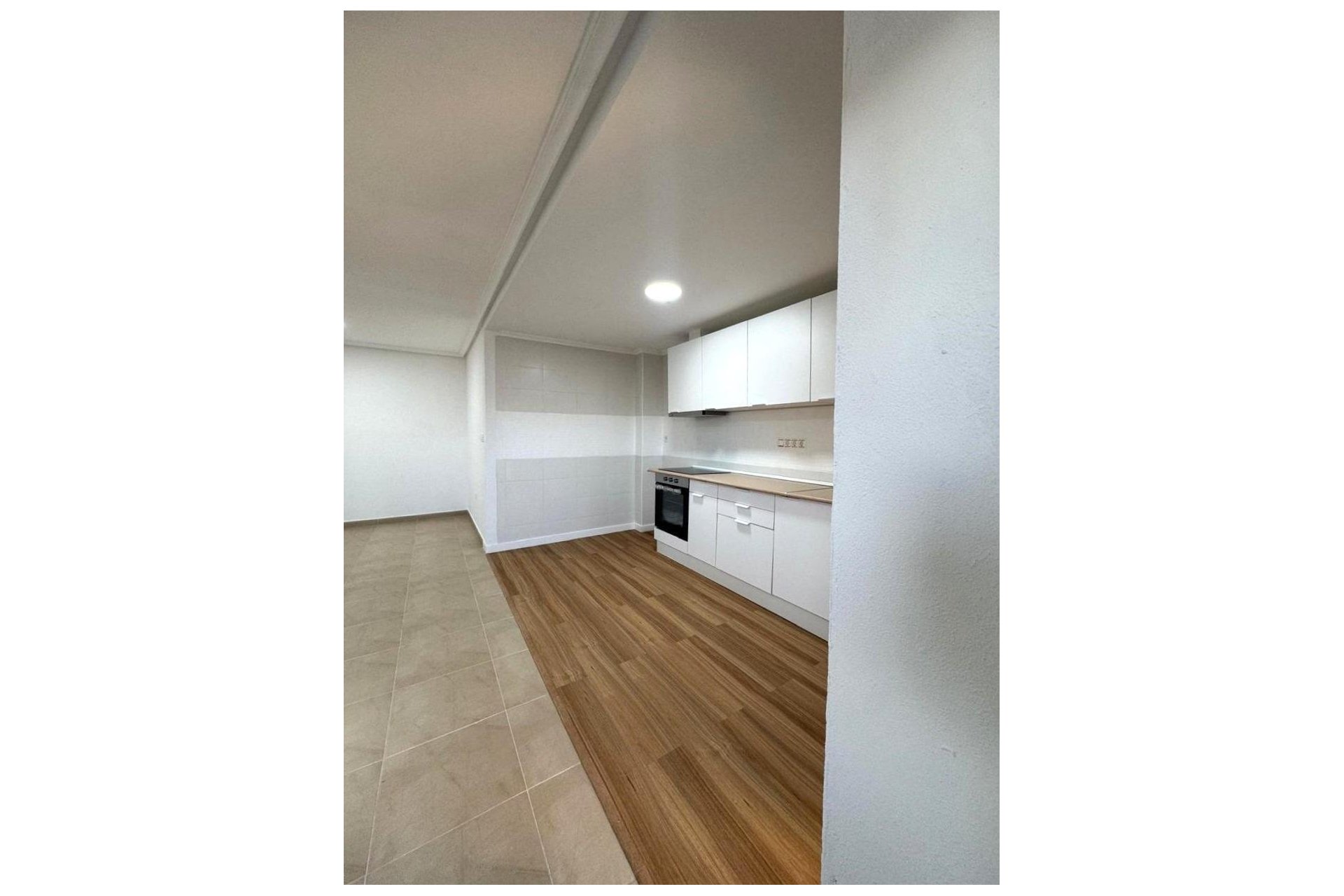 Revente - Appartement -
Torrevieja - Centro