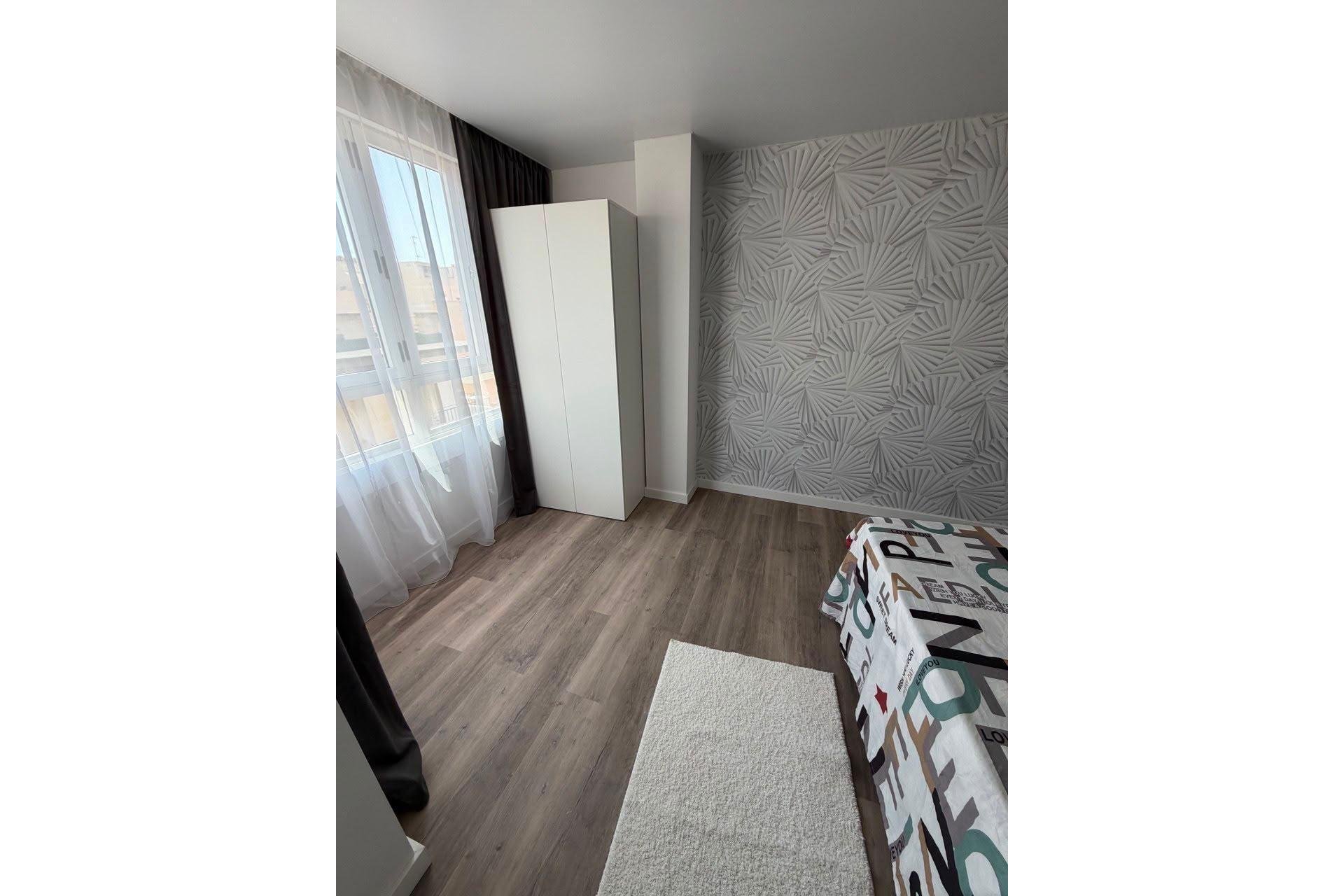 Revente - Appartement -
Torrevieja - Centro