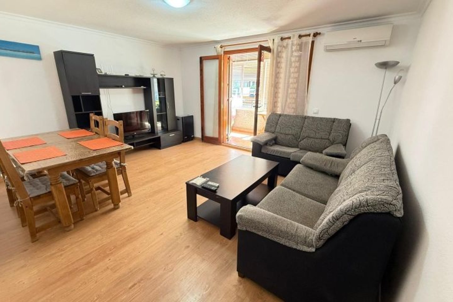 Revente - Appartement -
Torrevieja - Costa Blanca