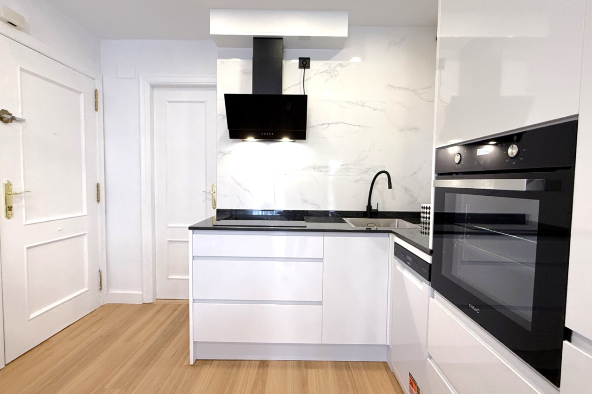 Revente - Appartement -
Torrevieja - Costa Blanca