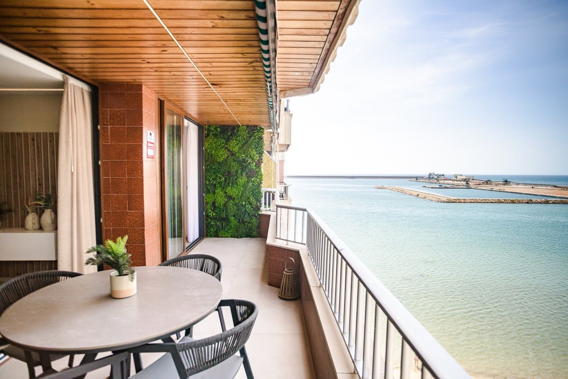 Revente - Appartement -
Torrevieja - Costa Blanca