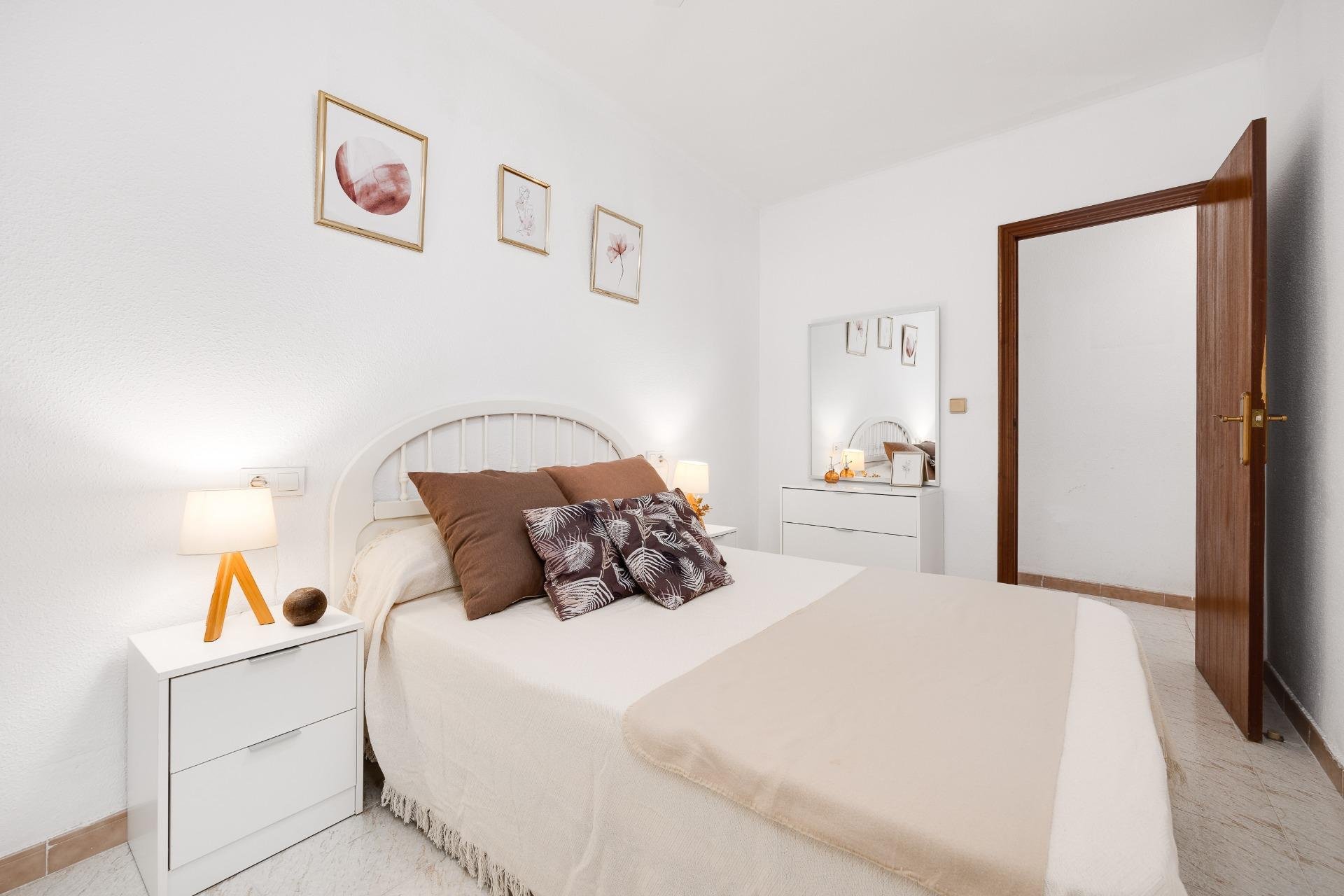 Revente - Appartement -
Torrevieja - Estacion De Autobuses