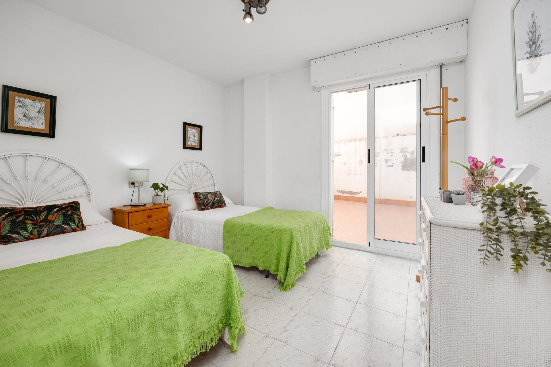Revente - Appartement -
Torrevieja - Estacion De Autobuses