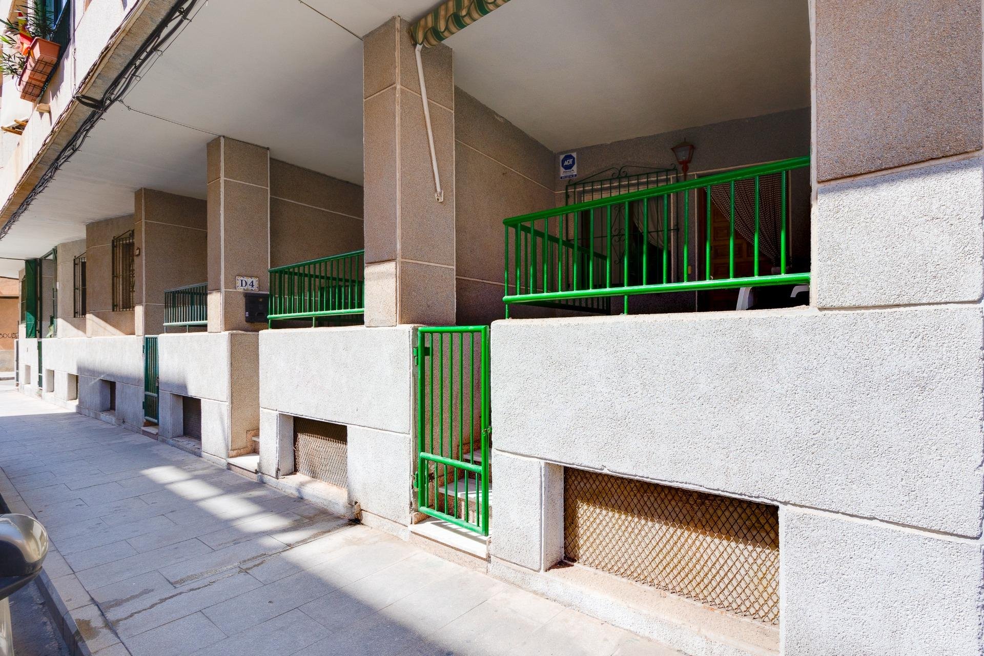 Revente - Appartement -
Torrevieja - Estacion De Autobuses