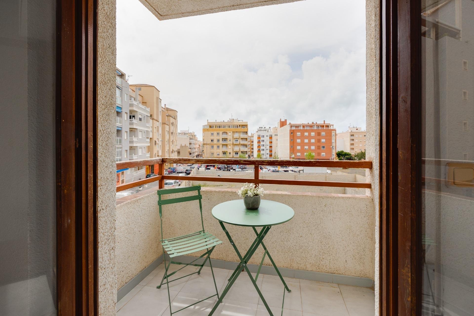 Revente - Appartement -
Torrevieja - Estacion De Autobuses