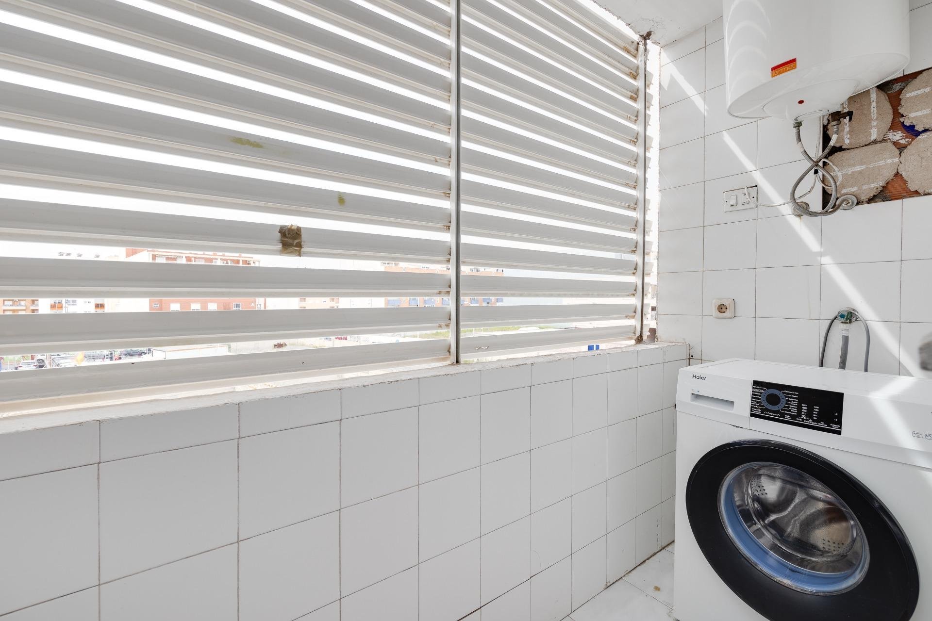 Revente - Appartement -
Torrevieja - Estacion De Autobuses