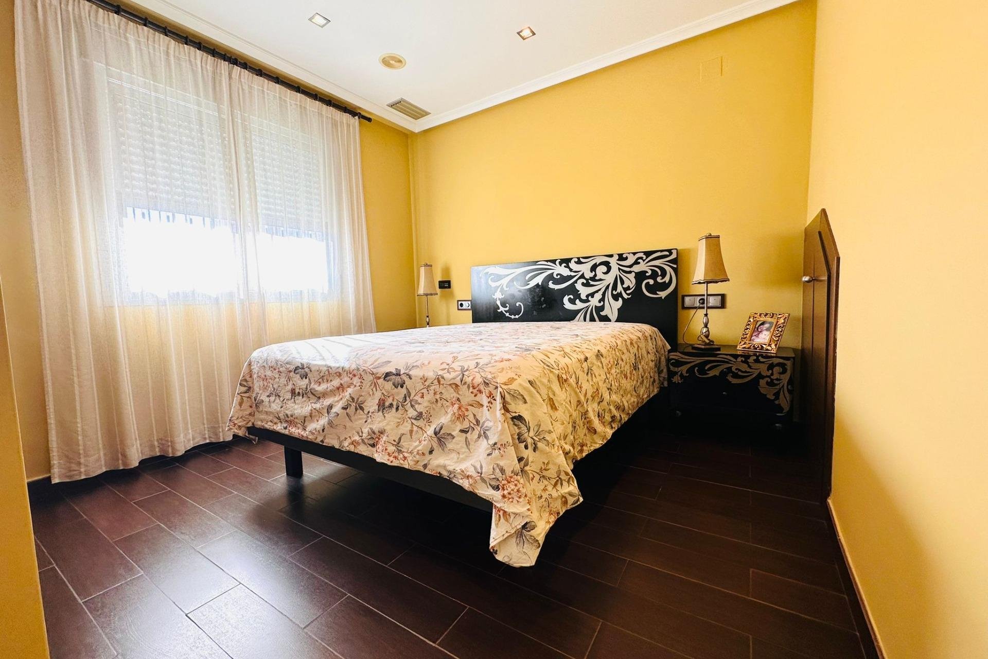 Revente - Appartement -
Torrevieja - Estacion De Autobuses