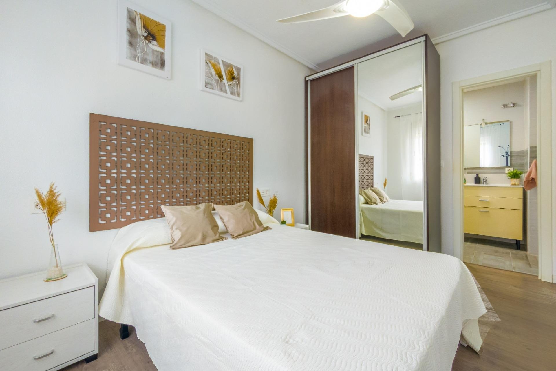 Revente - Appartement -
Torrevieja - Estacion De Autobuses