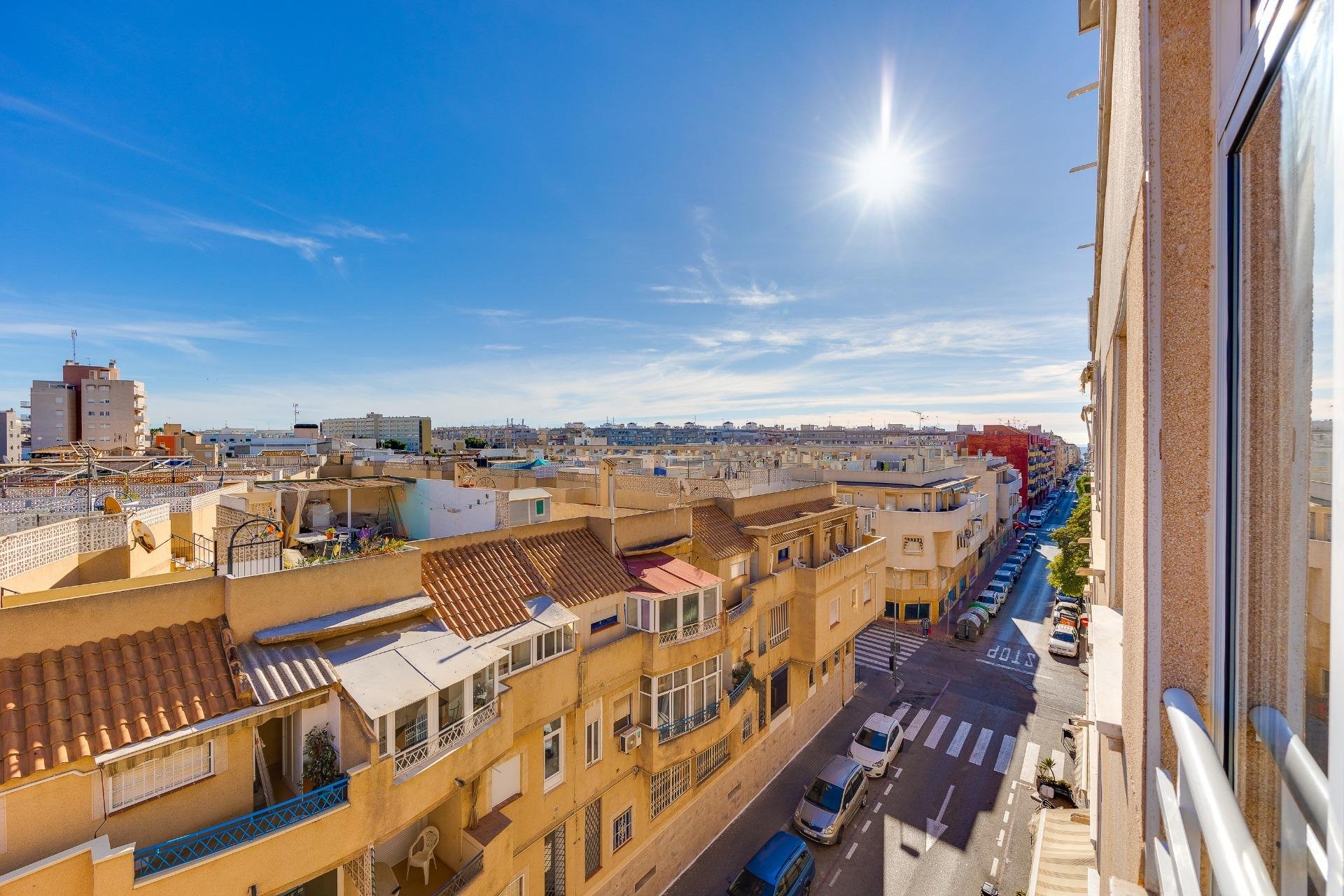 Revente - Appartement -
Torrevieja - Estacion De Autobuses