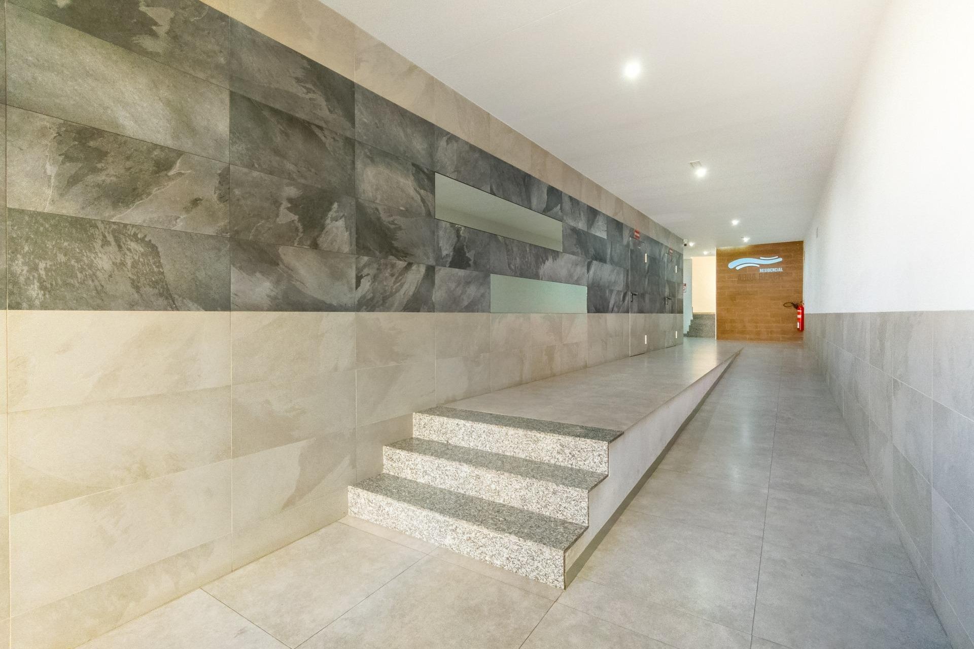 Revente - Appartement -
Torrevieja - Estacion De Autobuses