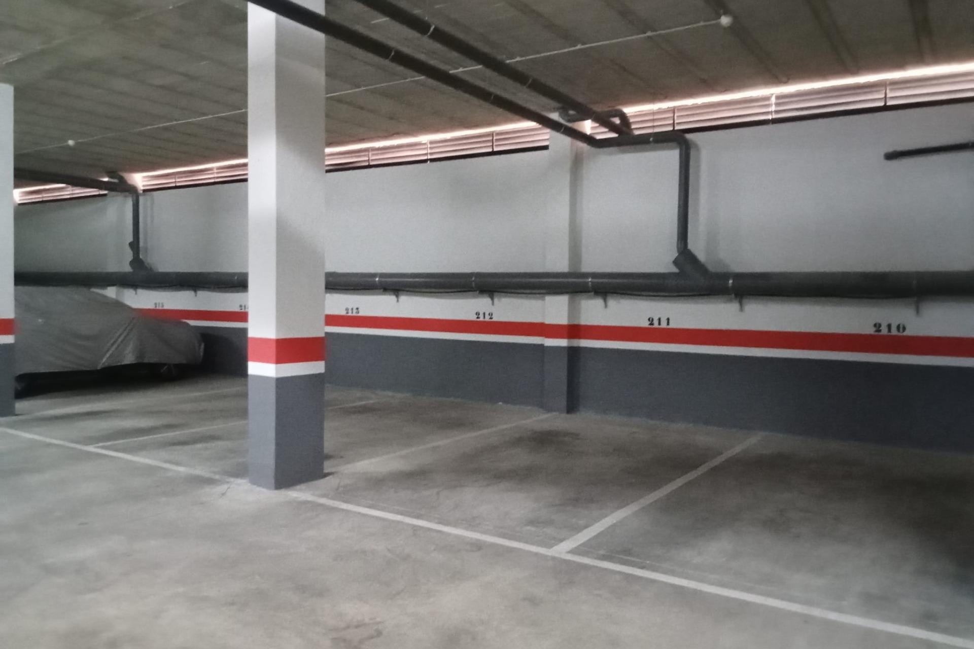 Revente - Appartement -
Torrevieja - Estacion De Autobuses