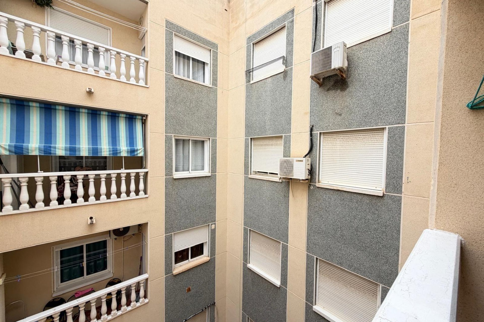 Revente - Appartement -
Torrevieja - Estacion De Autobuses