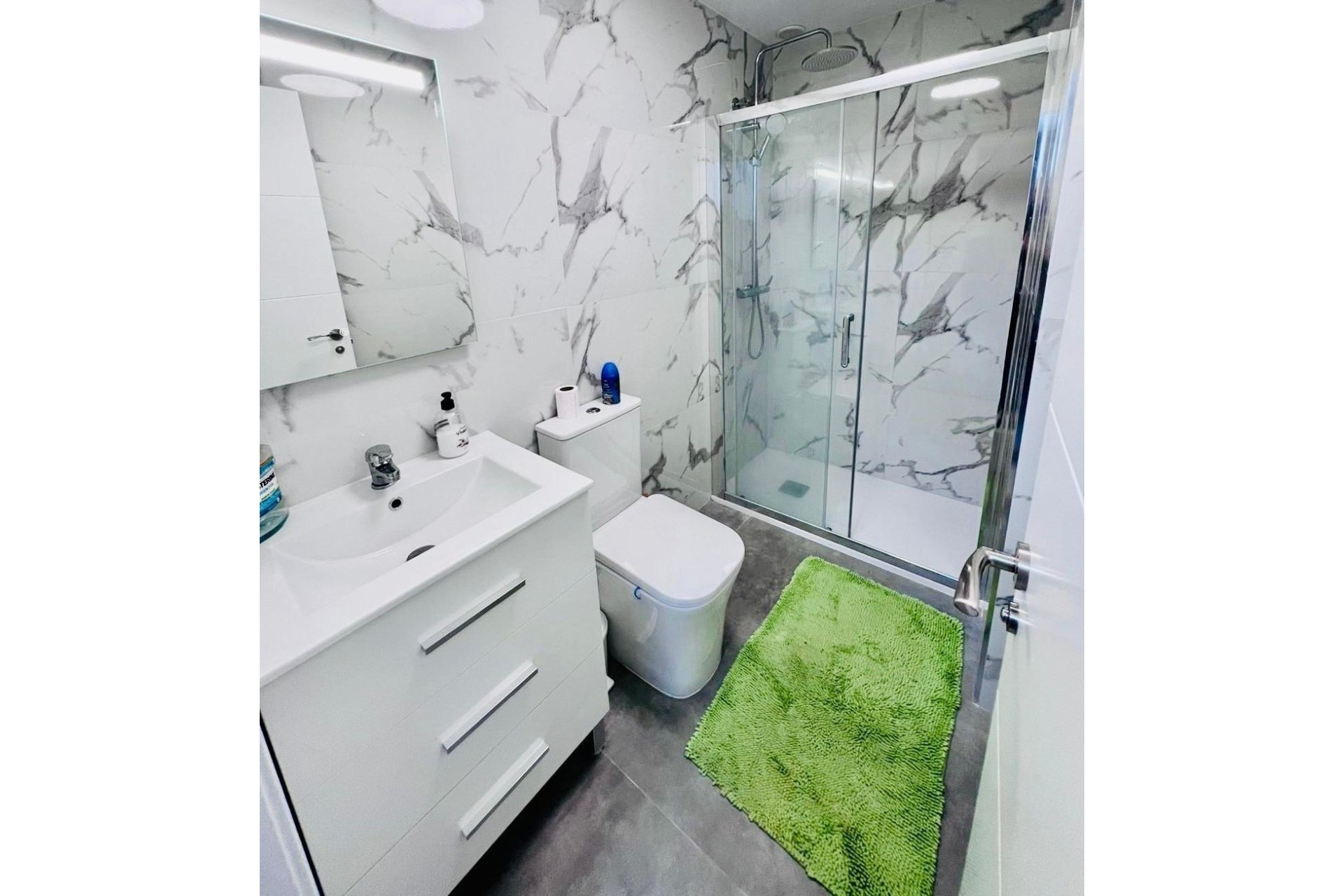 Revente - Appartement -
Torrevieja - Estacion De Autobuses