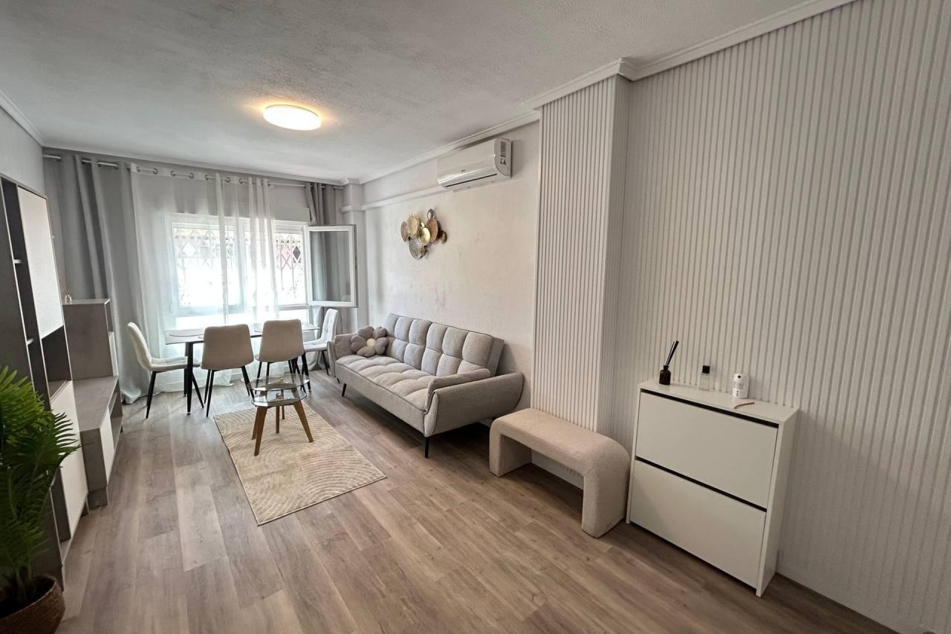 Revente - Appartement -
Torrevieja - Estacion De Autobuses