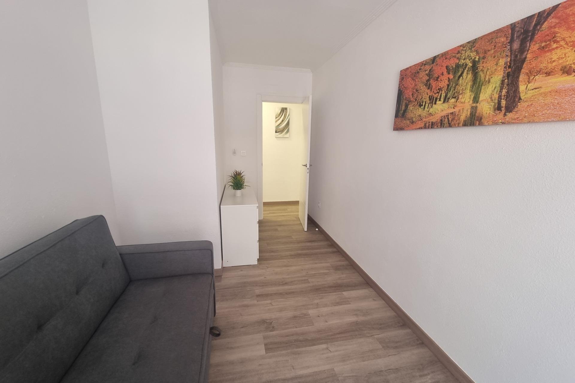 Revente - Appartement -
Torrevieja - Estacion De Autobuses
