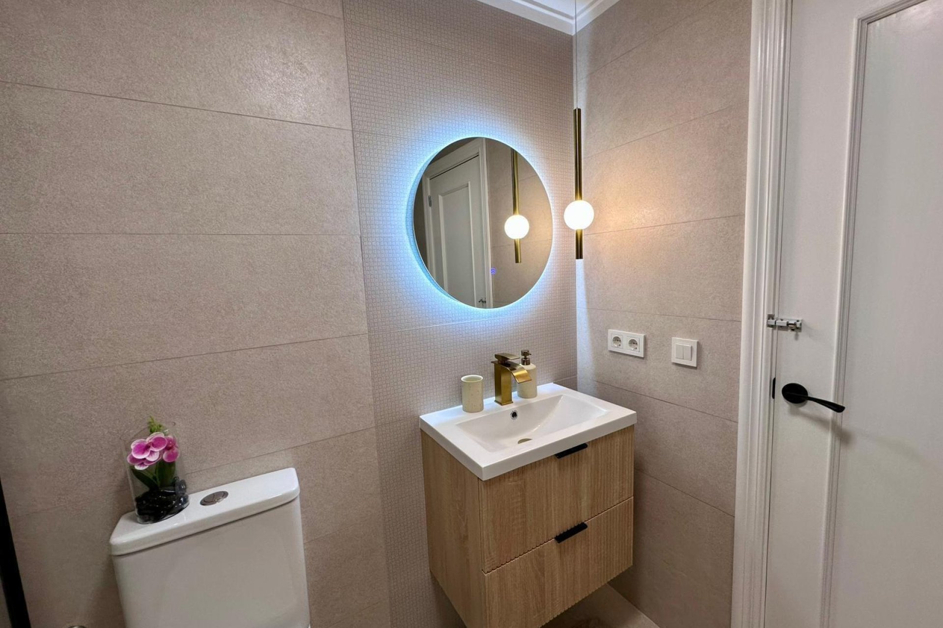 Revente - Appartement -
Torrevieja - Estacion De Autobuses