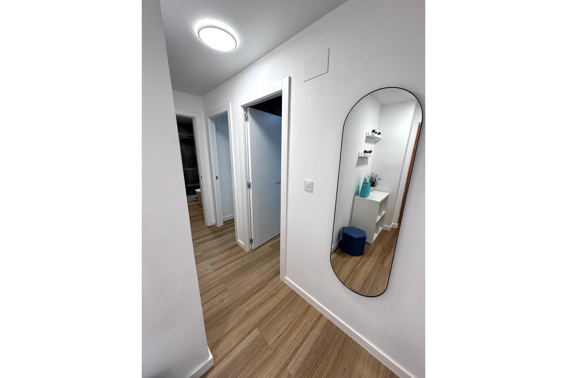Revente - Appartement -
Torrevieja - Estacion De Autobuses
