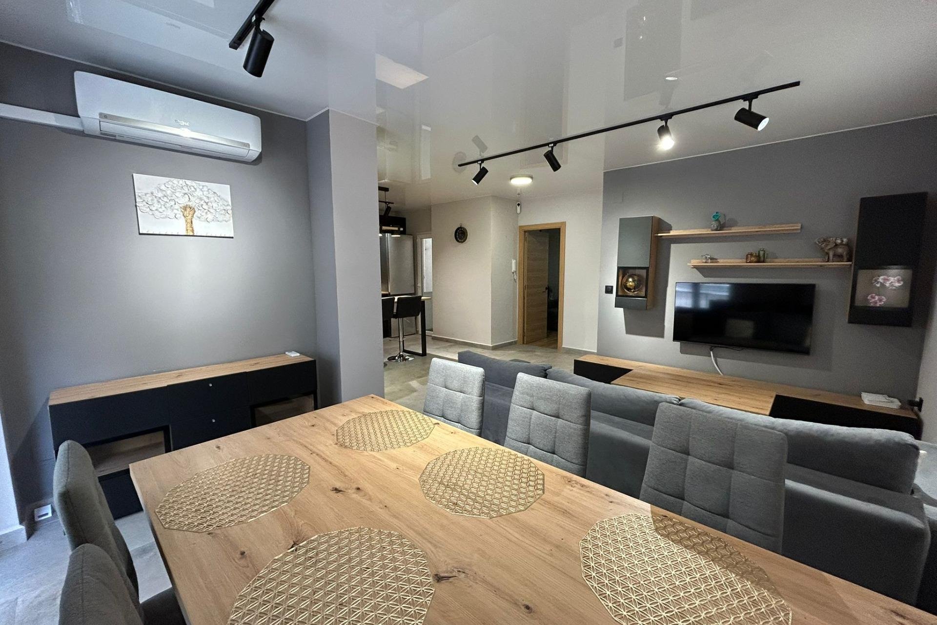 Revente - Appartement -
Torrevieja - Estacion De Autobuses
