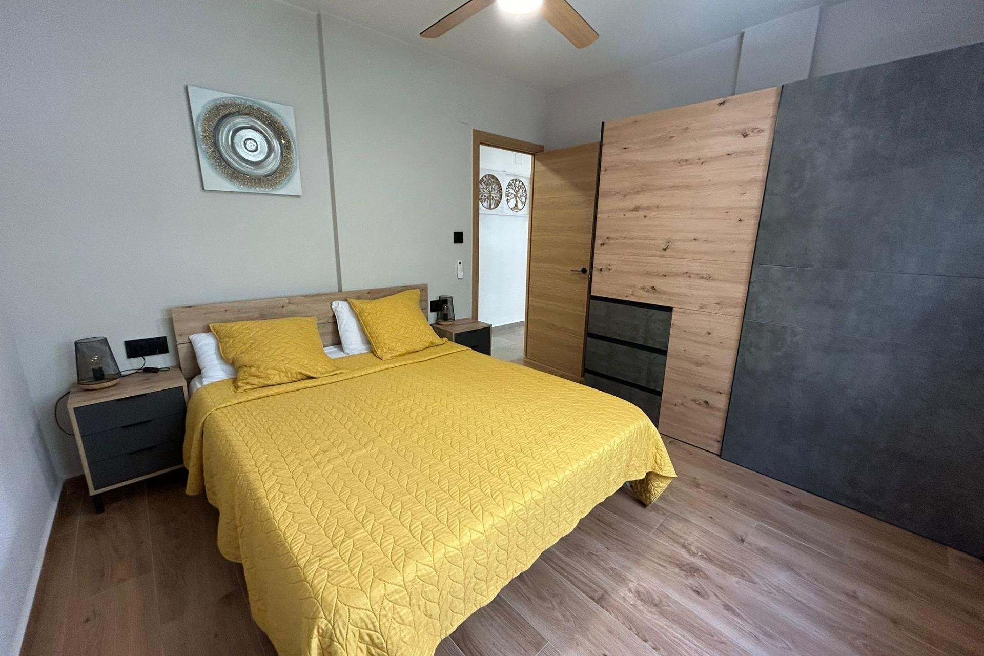Revente - Appartement -
Torrevieja - Estacion De Autobuses