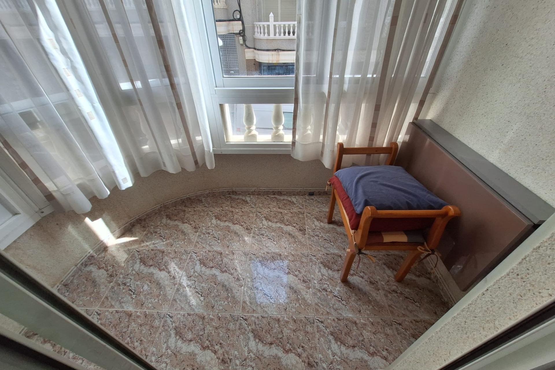 Revente - Appartement -
Torrevieja - Estacion De Autobuses