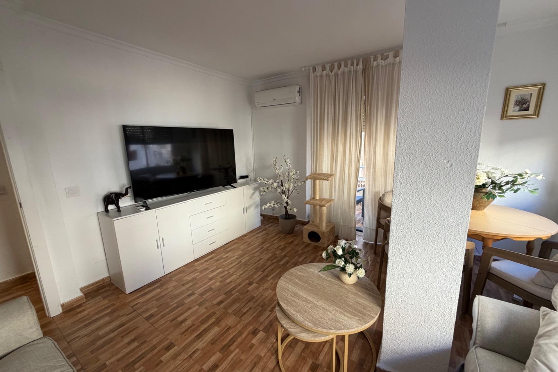 Revente - Appartement -
Torrevieja - Estacion De Autobuses