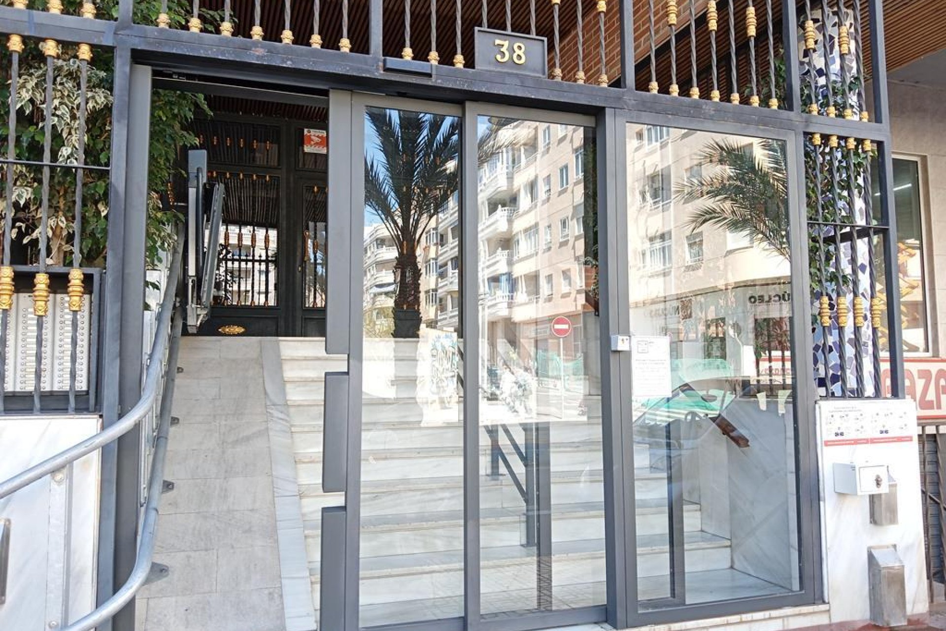 Revente - Appartement -
Torrevieja - Habaneras