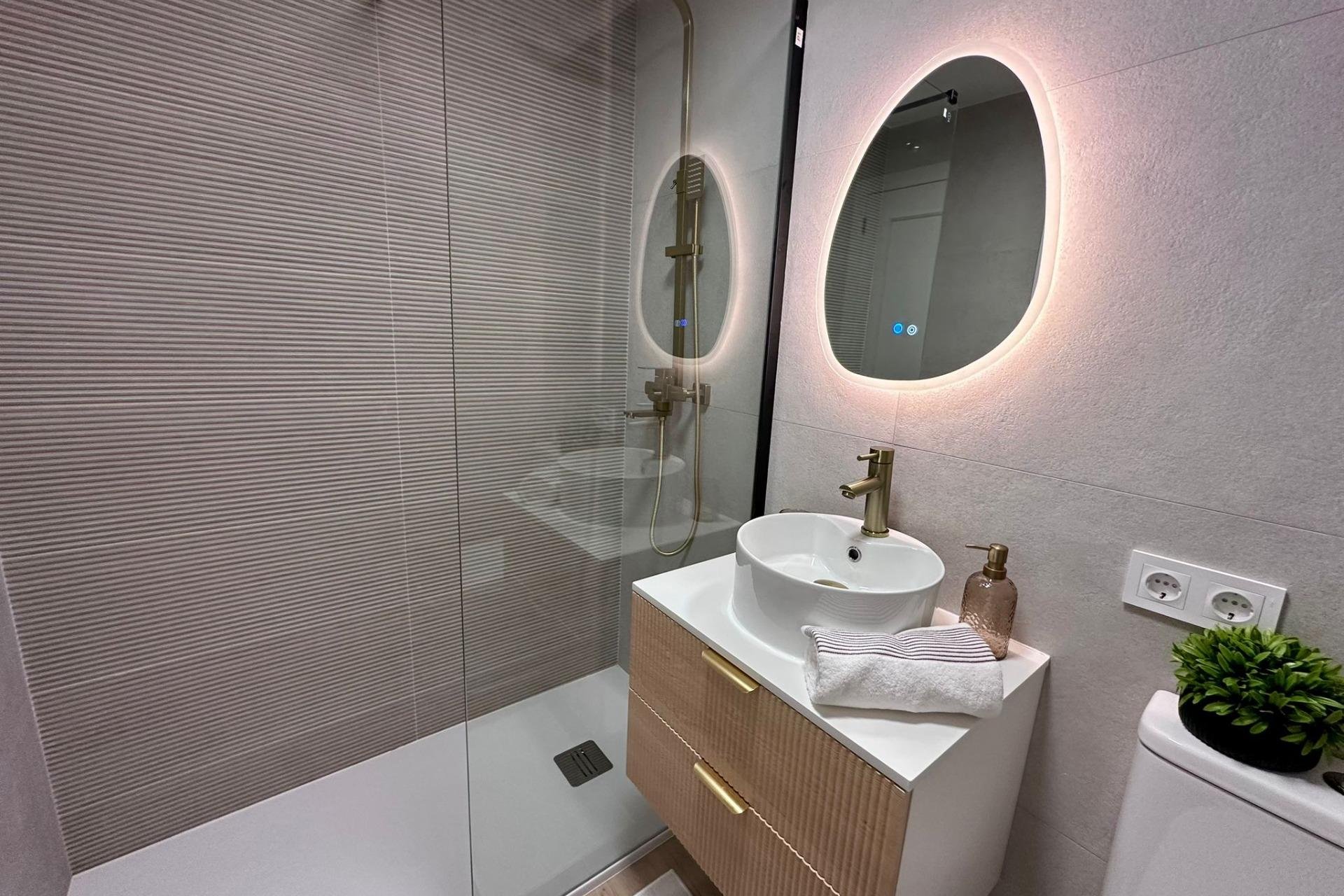 Revente - Appartement -
Torrevieja - Habaneras